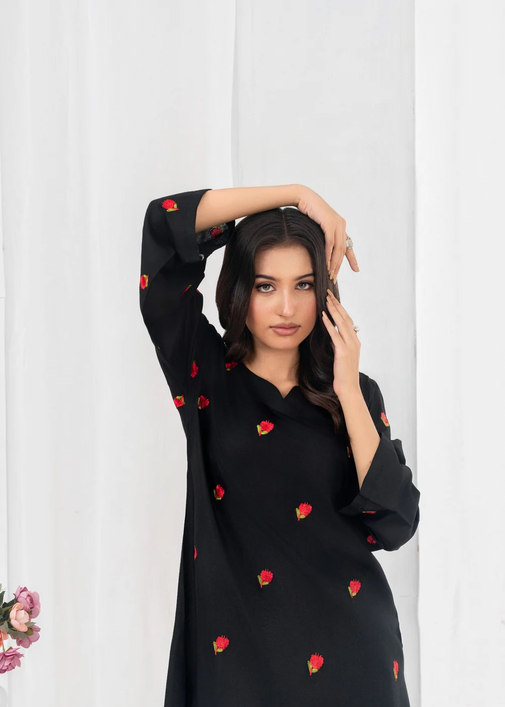 PETAL EMBROIDERED FARSHI 2PCS - Image 4